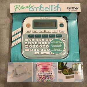 P touch embellish label maker NWT